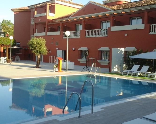Alboran Algeciras - Außenansicht