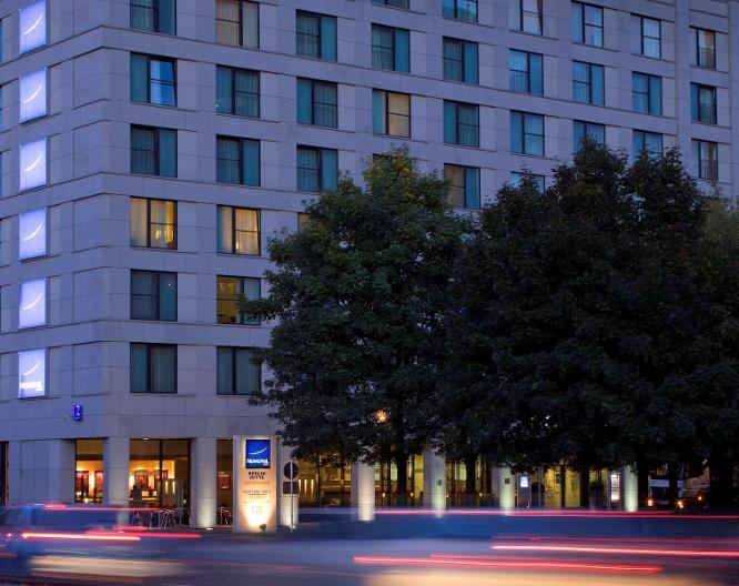 Novotel Berlin Mitte - Außenansicht