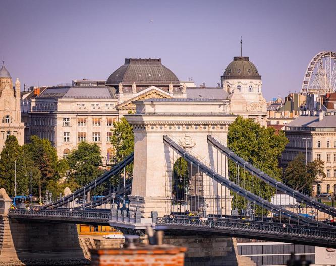 Carlton Hotel Budapest - Außenansicht