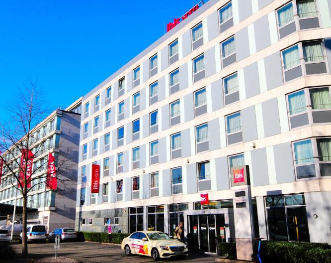 ibis Koeln Messe - Außenansicht