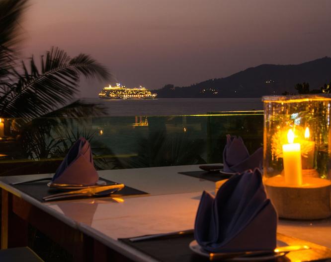La Flora Resort Patong - Außenansicht