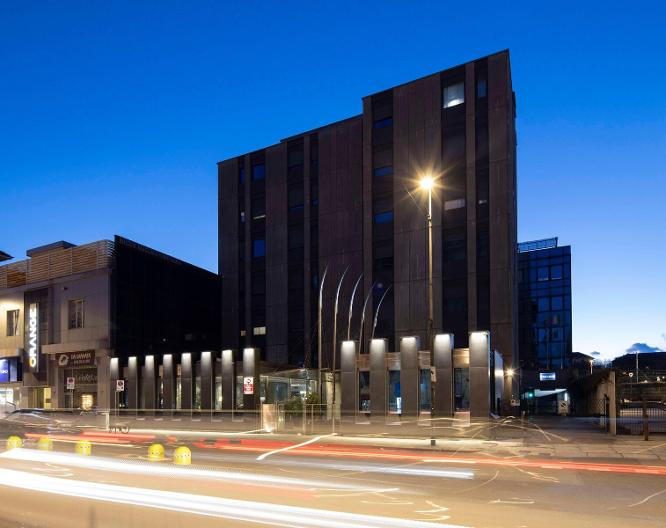 Best Western Plus Executive Hotel and Suites - Außenansicht