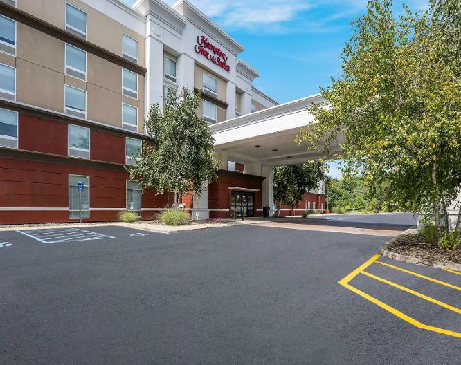 Hampton Inn & Suites Poughkeepsie - Vue extérieure