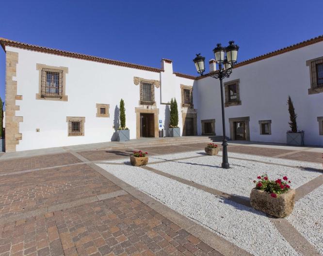 Hospes Palacio de Arenales & Spa - Außenansicht