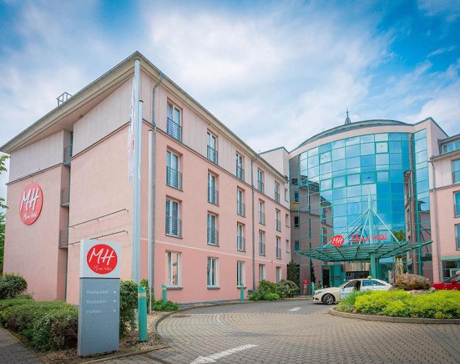 H + Hotel Magdeburg - Außenansicht