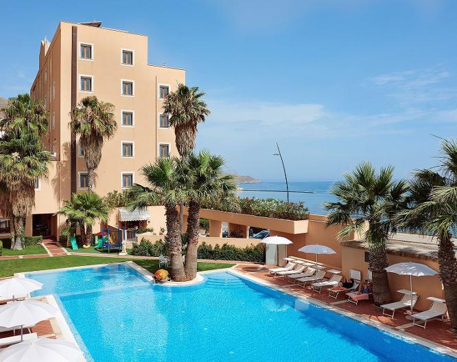 Hotel Punta Nord-Est - Außenansicht