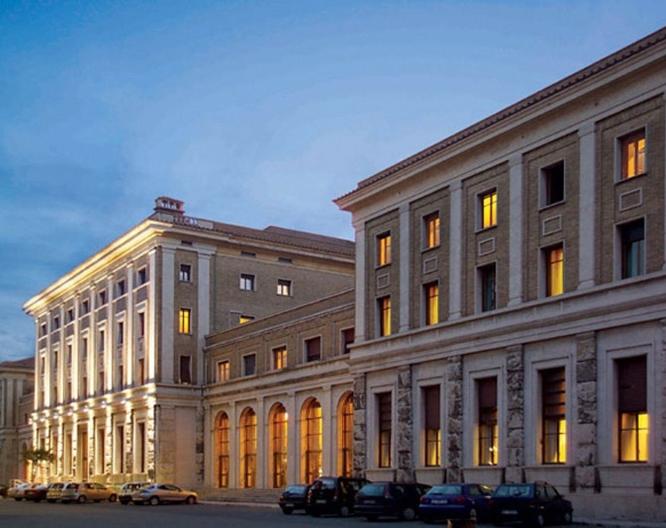 TH Roma - Carpegna Palace Hotel - Außenansicht