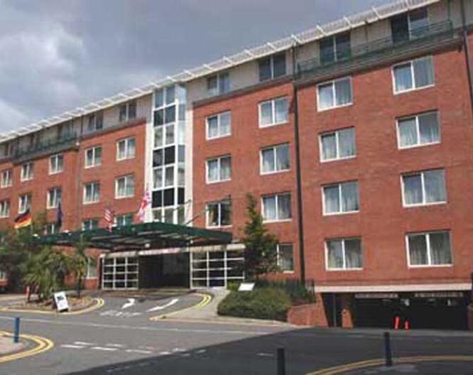 Roomzzz Nottingham City - Vue extérieure