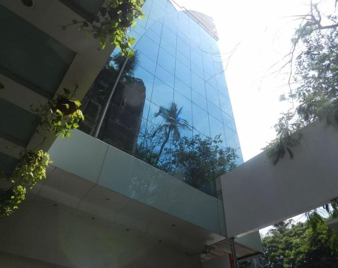 Hotel Bawa Continental - Außenansicht