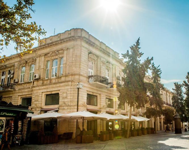Bristol Hotel Baku - Außenansicht