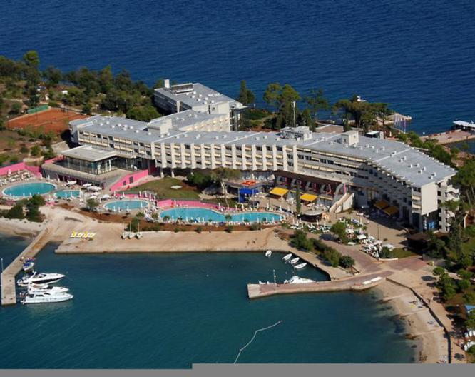 Island Hotel Istra & All Suite Island Hotel Istra - Außenansicht