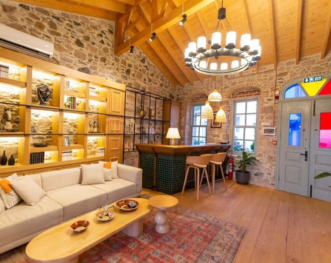 Qara Otel - Essen und Trinken