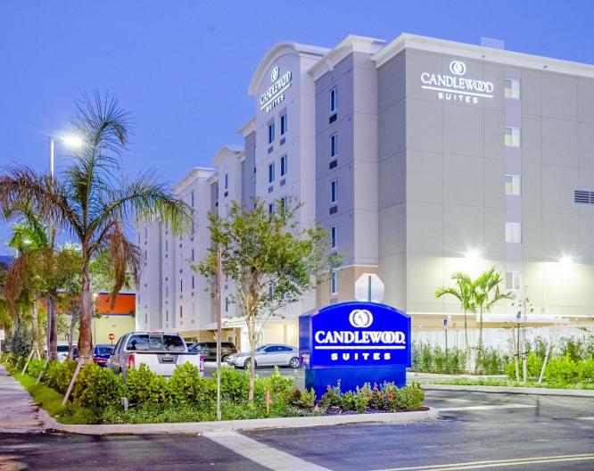 Candlewood Suites Miami Intl Airport - 36th St - Außenansicht