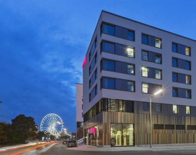 Moxy Munich Ostbahnhof - Außenansicht