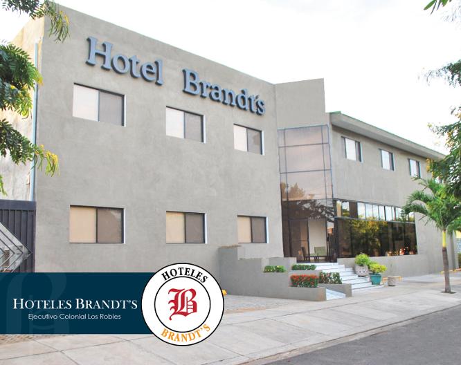 Hotel Brandt Ejecutivo Colonial Los Robles - Außenansicht