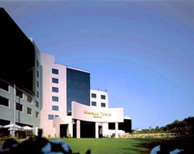 Mak Albania Hotel - Außenansicht
