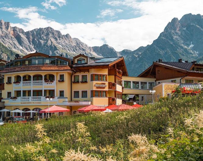 Hotel Urslauerhof - Außenansicht