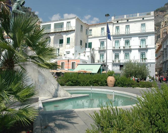 Hotel Fontana - Pool