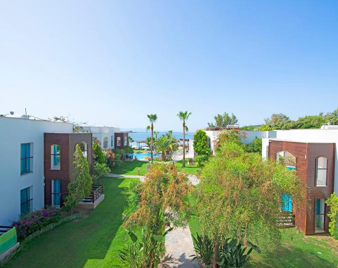 Costa Luvi Hotel - Außenansicht