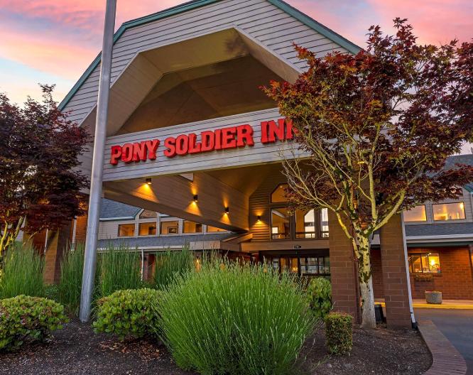 Best Western Pony Soldier Inn - Airport - Außenansicht