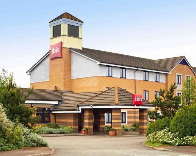 ibis Wellingborough Hotel - Außenansicht