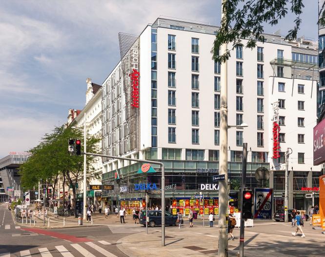 Intercity Hotel Wien - Außenansicht