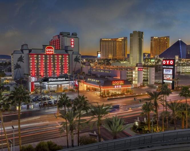 OYO Hotel and Casino Las Vegas - Außenansicht