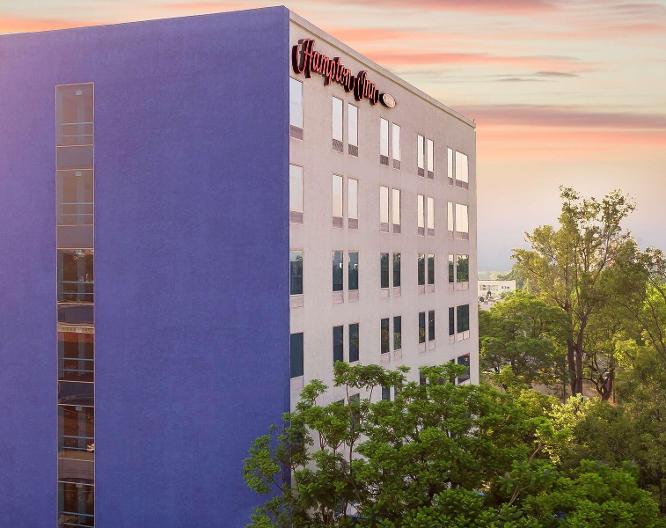 Hampton Inn by Hilton Guadalajara/Expo - Außenansicht