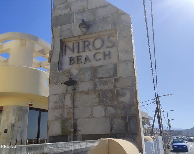 Niros Beach - Außenansicht