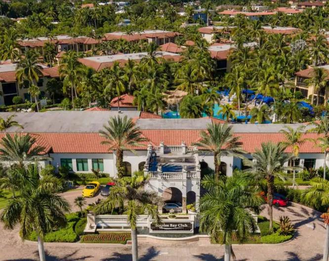 Naples Bay Resort & Marina - Außenansicht