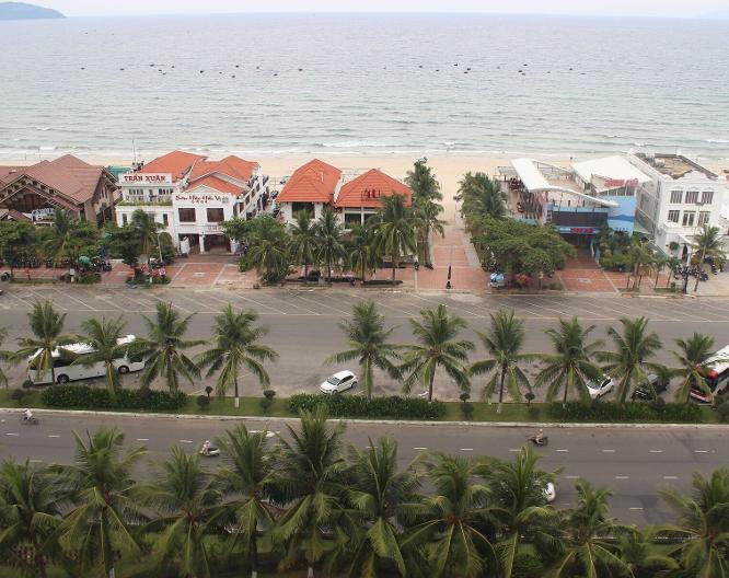 Monarque Hotel - Außenansicht