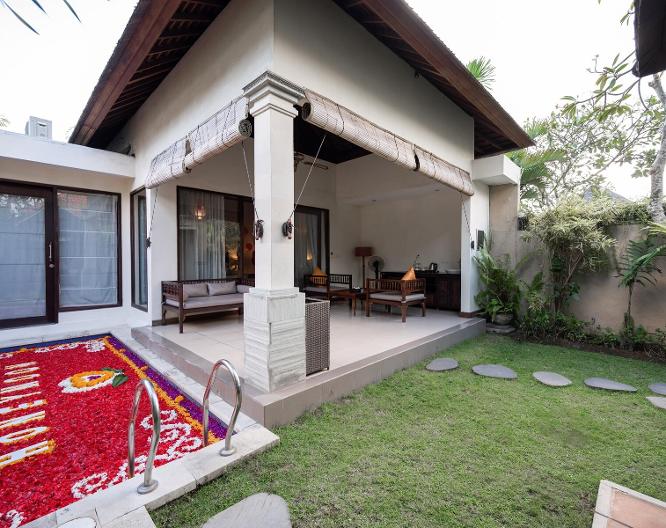 Transera Grand Kancana Villas - Außenansicht