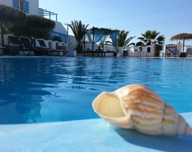 Pension Livadaros - Pool