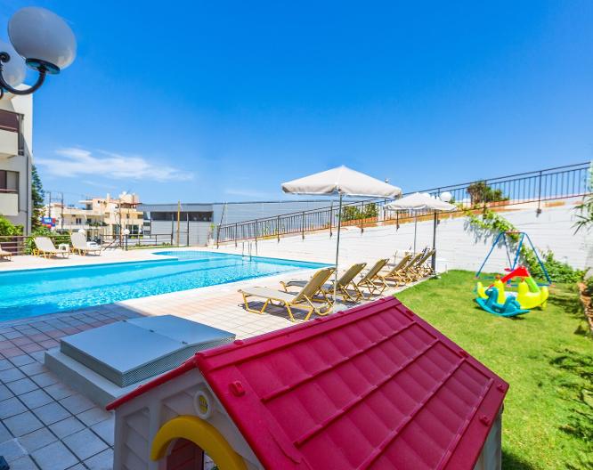 Eltina Hotel Reth - Pool
