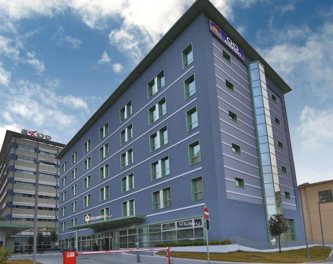 Best Western Premier CHC Airport - Außenansicht