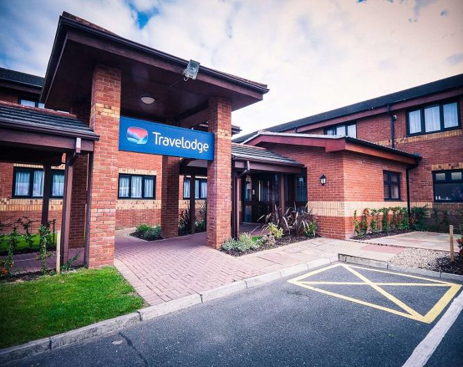 Travelodge Waterford Hotel - Außenansicht