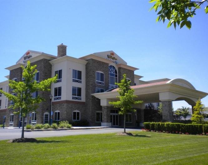 Holiday Inn Express & Suites Long Island-East End - Außenansicht