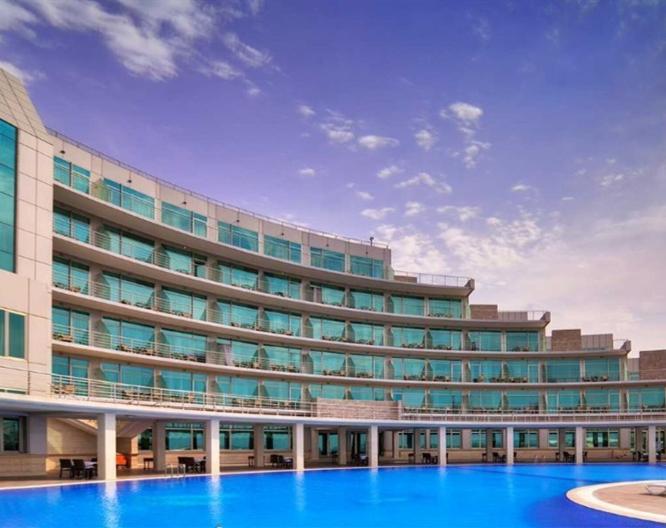 Ramada Baku Hotel - Vue extérieure