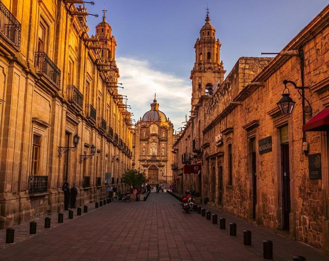 Holiday Inn Express Morelia Centro Historico - Außenansicht