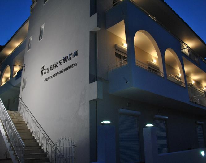 Filoxenia Hotel & Apartments - Außenansicht