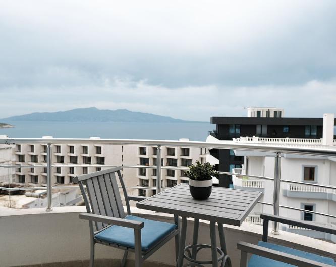 Hotel Blue Sky - Landschaft