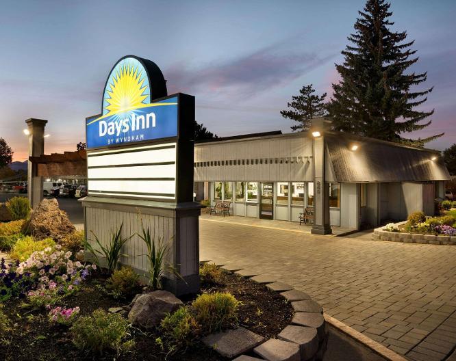 Days Inn by Wyndham Bend - Außenansicht