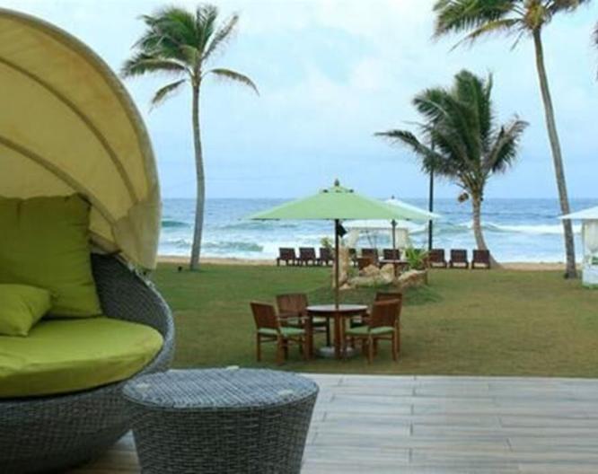 Avenra Beach Hotel - Außenansicht