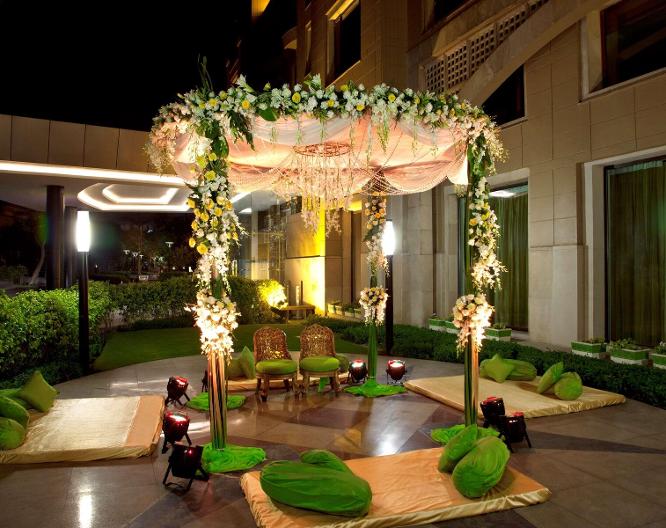 Radisson Blu Plaza Delhi - Außenansicht
