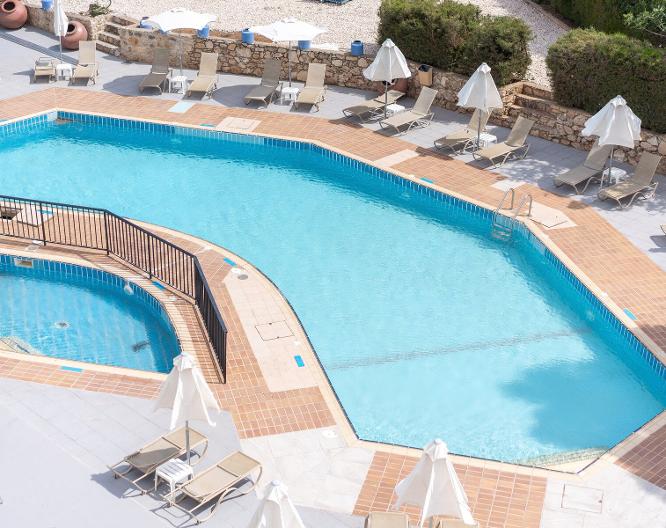 Flora Hotel Apartments - Pool