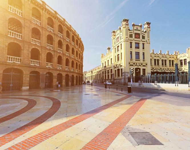 Novotel Valencia Lavant - Außenansicht