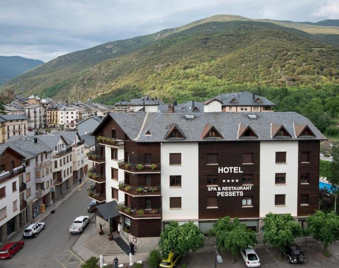 Pessets Hotel & Spa - Außenansicht