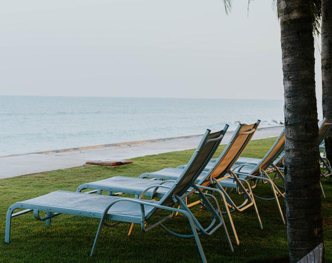 Grand Pacific Sovereign Resort & Spa - Außenansicht