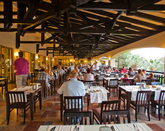 Melas Holiday Village - Repas et boissons