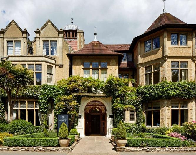 Macdonald Frimley Hall Hotel & Spa - Außenansicht